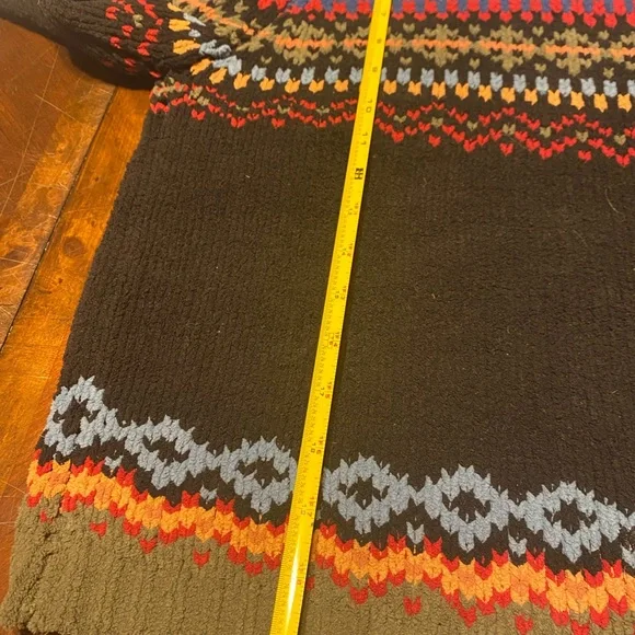 Cozy Multicolor Turtleneck Sweater - Picture 4 of 5